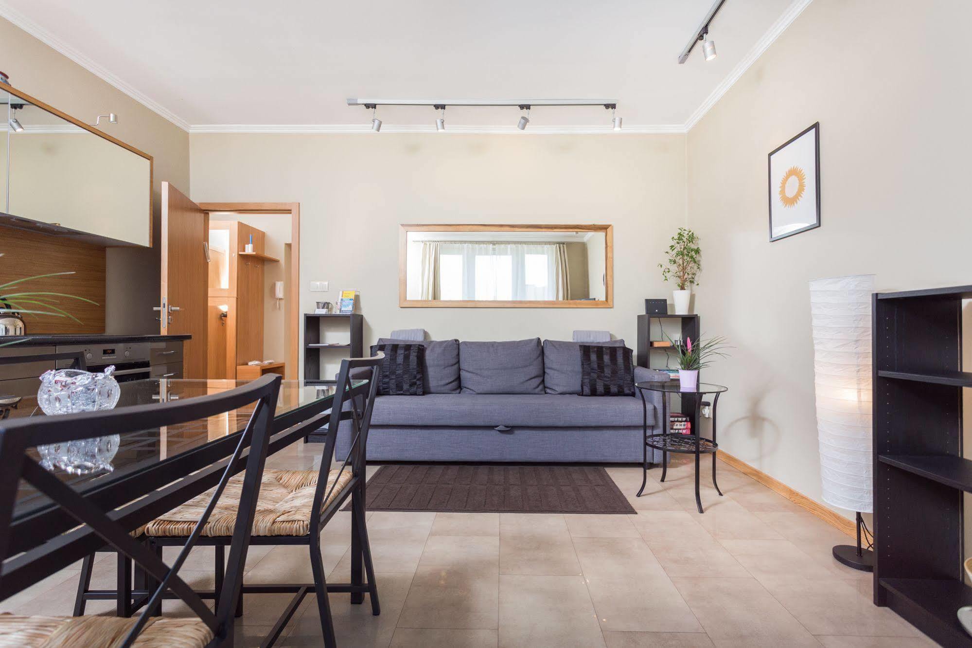 Inpoint Old Town Szeroka Apartments คราคูฟ ภายนอก รูปภาพ
