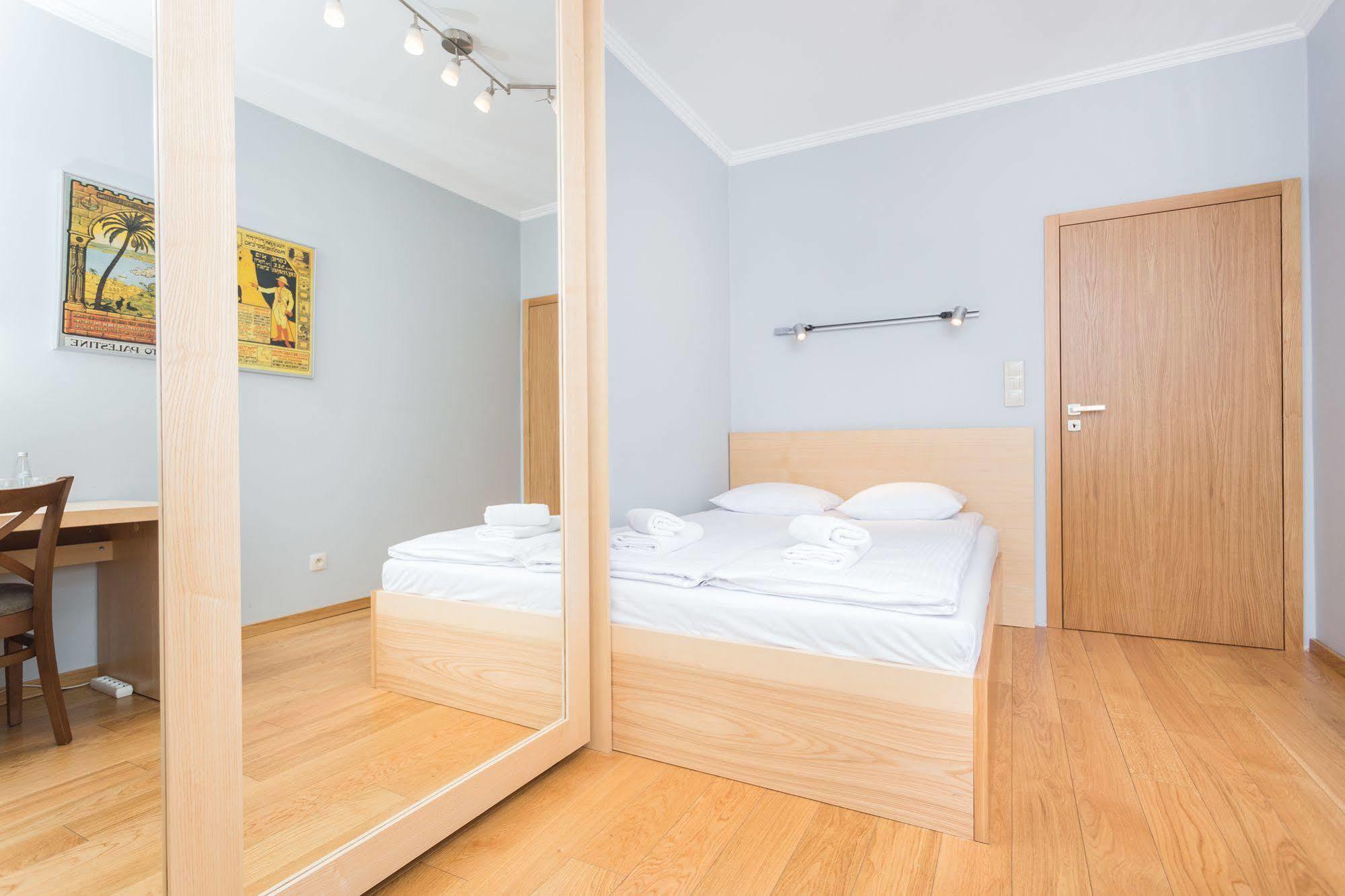 Inpoint Old Town Szeroka Apartments คราคูฟ ภายนอก รูปภาพ