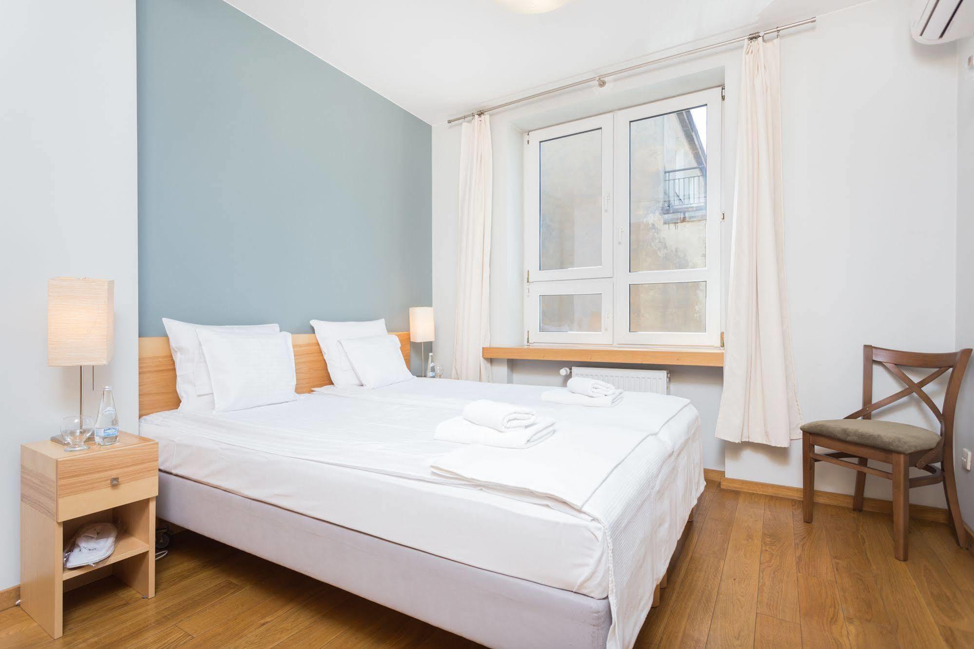 Inpoint Old Town Szeroka Apartments คราคูฟ ภายนอก รูปภาพ